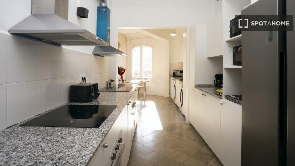 Double room Barcelona, 10 beds, 220m² — photo 26