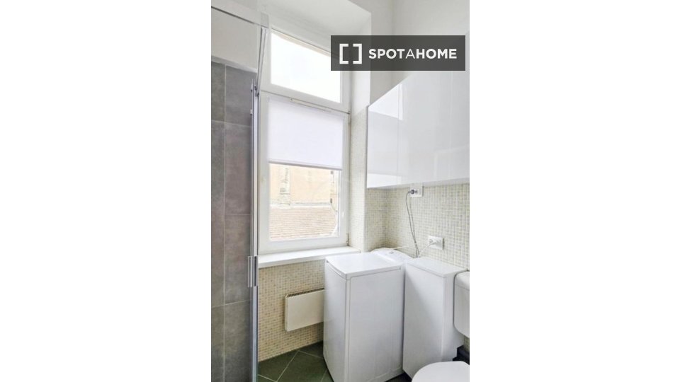 Apartment Budapest, 1 bed, 27m² — photo 3