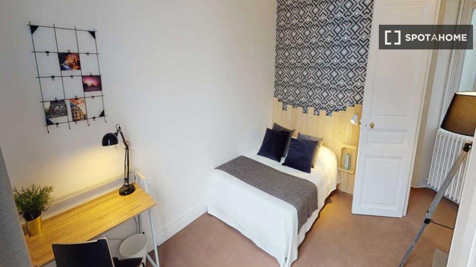 Camera doppia Parigi, 7 camere, 190m² — foto 2