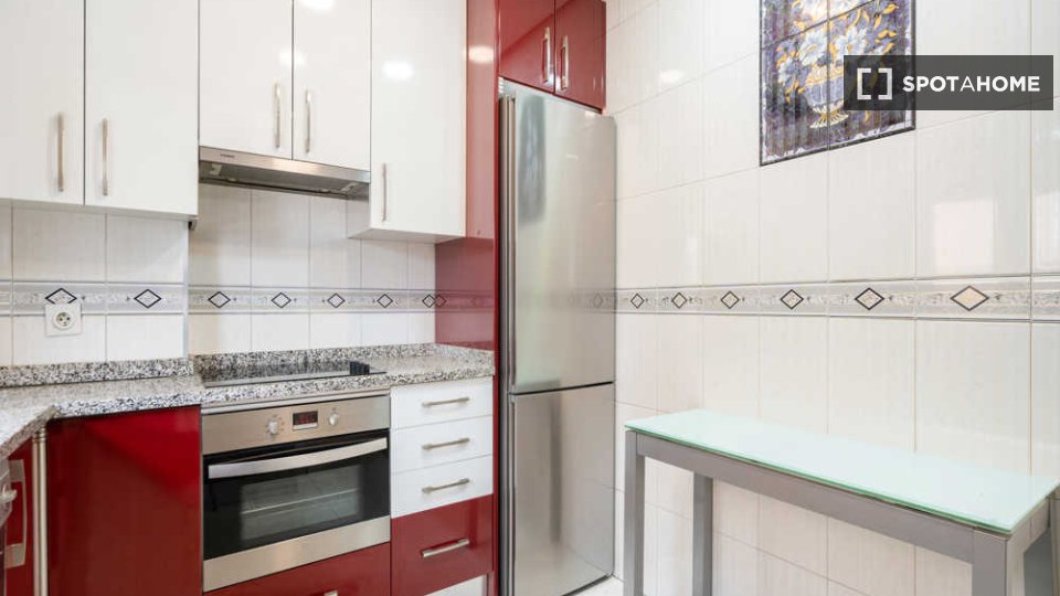 Double room Madrid, 6 beds — photo 37