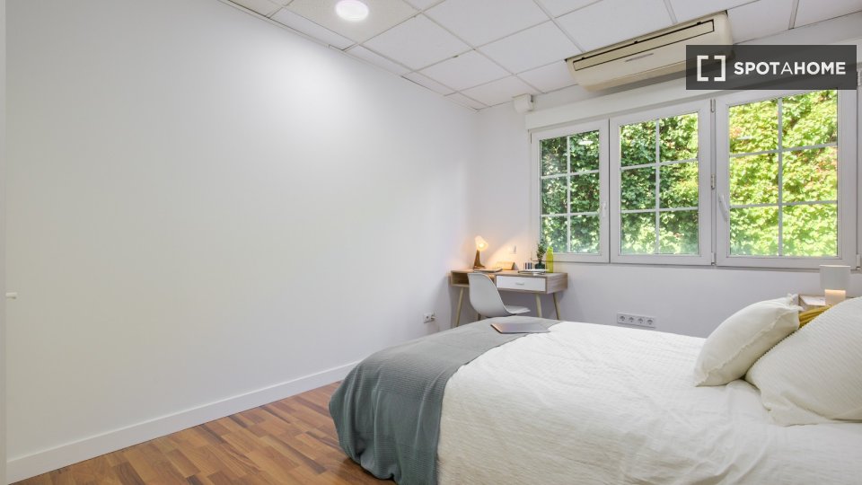 Double room Madrid, 7 beds, 230m² — photo 20