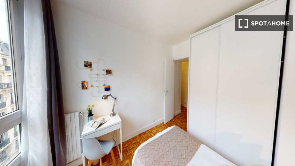 Double room Paris, 4 beds, 80m² — photo 23