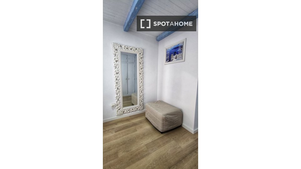 Apartment Alicante, 1 bed — photo 17