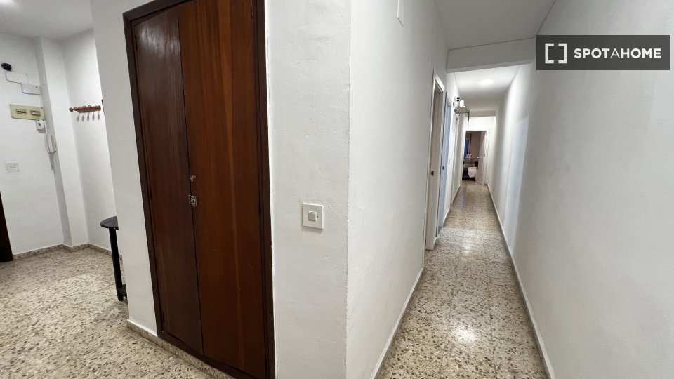 Double room Valencia, 5 beds — photo 16