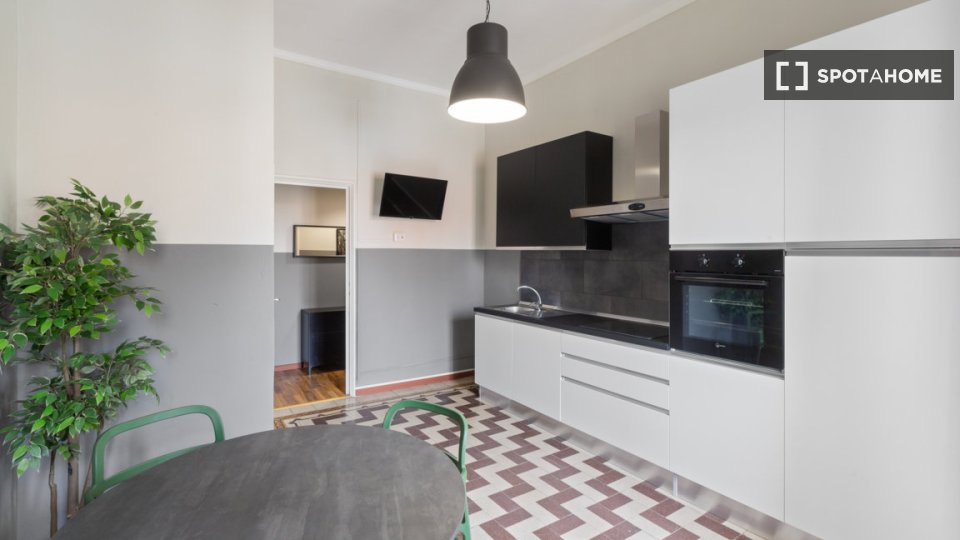 Double room Milan, 2 beds, 85m² — photo 14