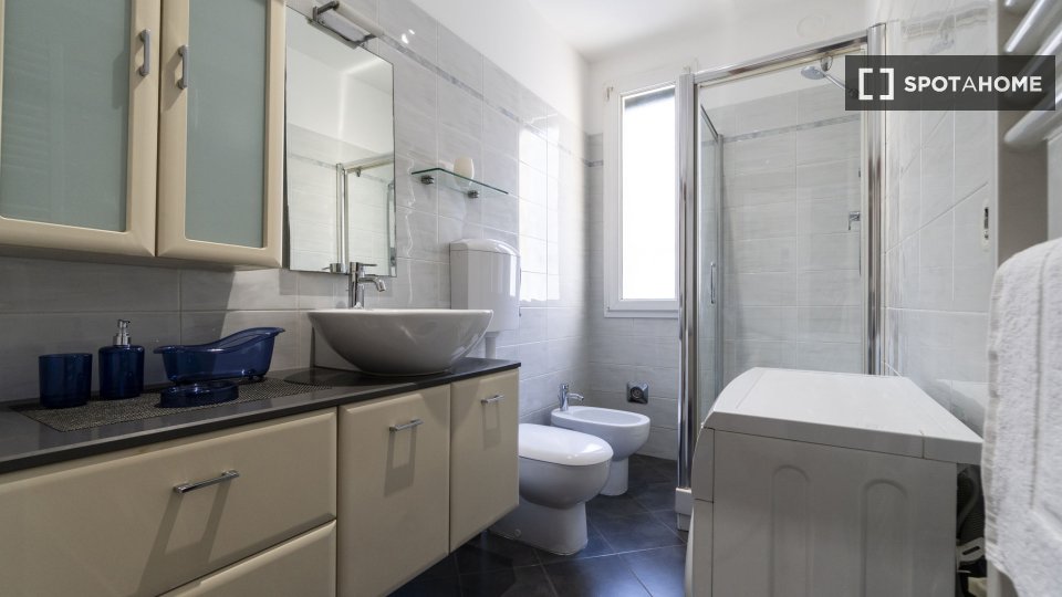 Apartment Bologna, 1 bed, 34m² — photo 1