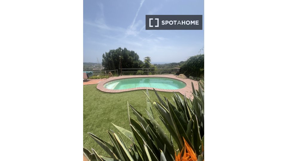 Double room Barcelona, 4 beds, 185m² — photo 17