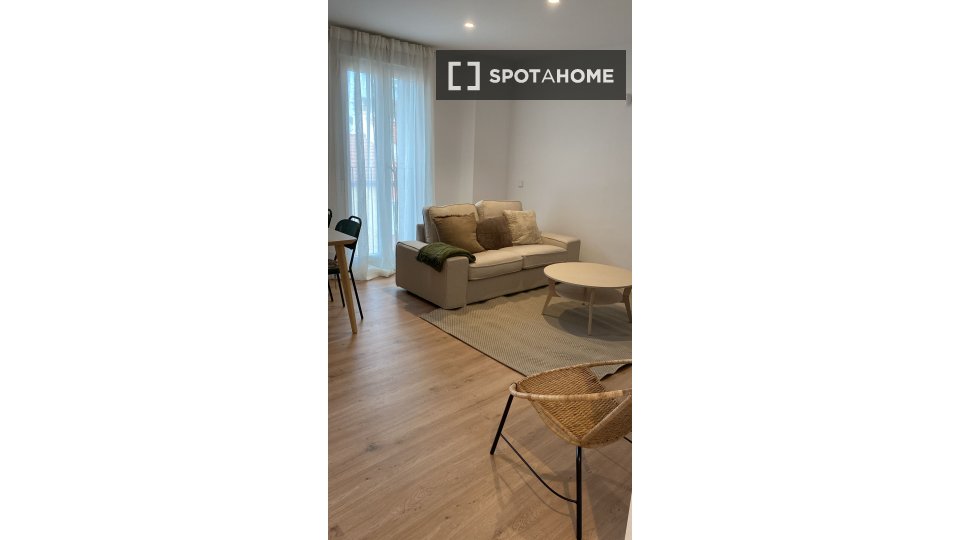 Appartamento con 2 camere da letto in affitto a Quintana, Madrid. - en Madrid