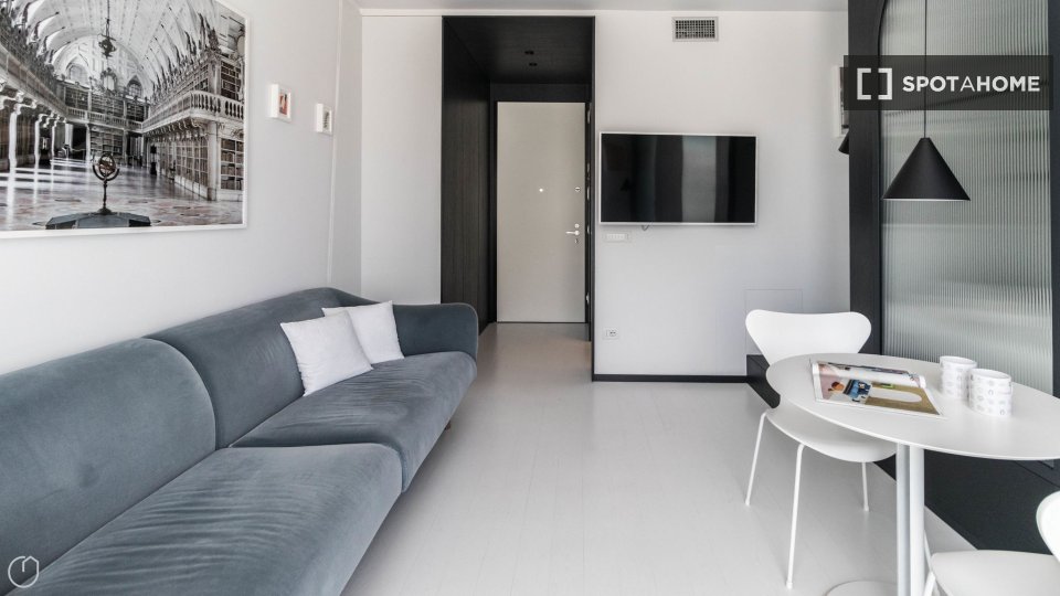 Apartment Milan, 1 bed, 43m² — photo 7