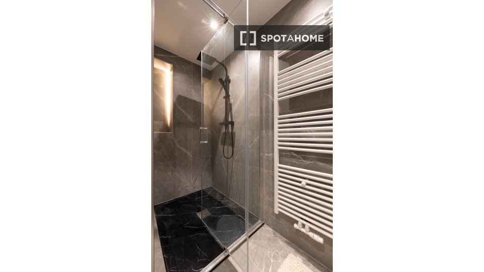 Apartment Brussels, 2 beds, 135m² — photo 16