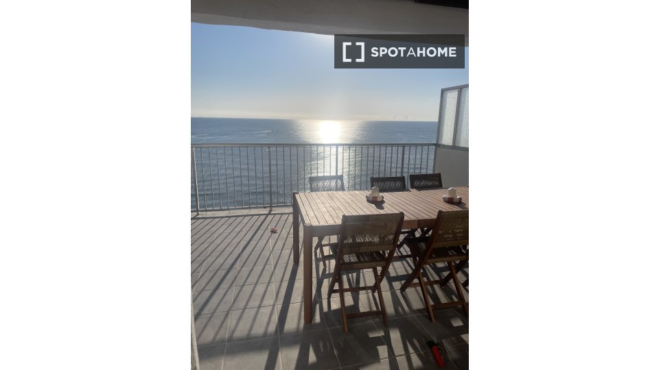 Apartment Valencia, 3 beds, 70m² — photo 1