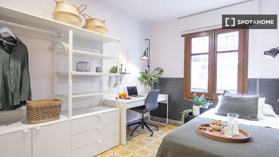 Double room Barcelona, 16 beds, 380m² — photo 16