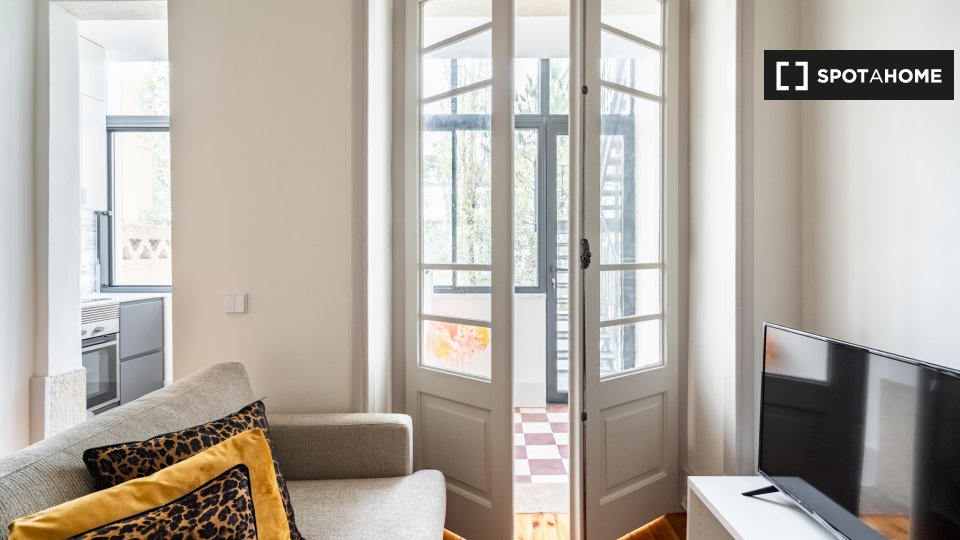 Apartment Lisbon, 2 beds — photo 4