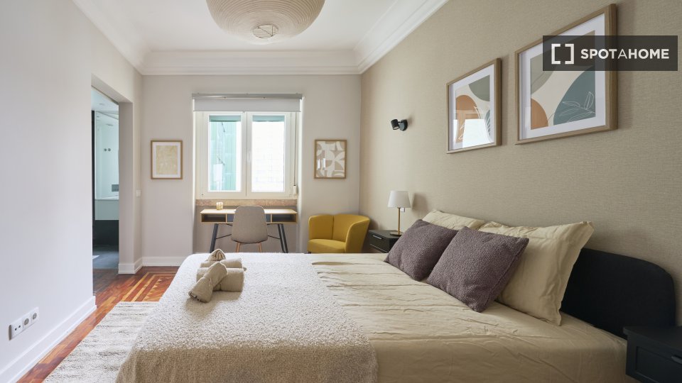 Double room Lisbon, 6 beds — photo 10