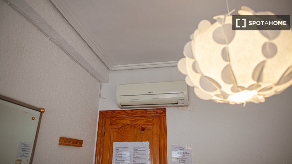 Double room Valencia, 4 beds, 140m² — photo 21