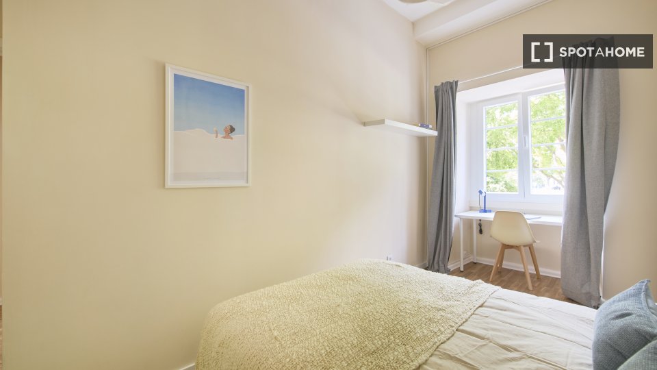 Double room Lisbon, 11 beds — photo 1