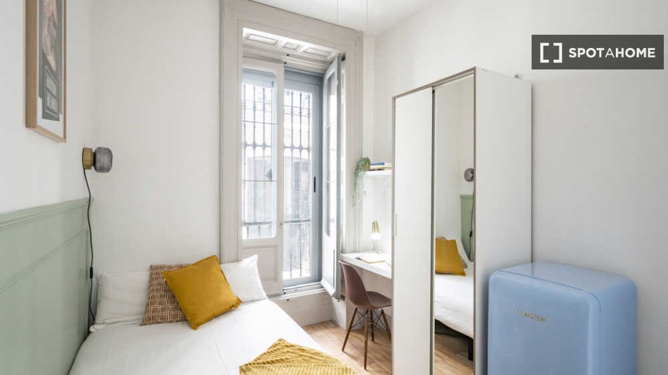 Habitación en piso compartido en alquiler en Justicia, Madrid