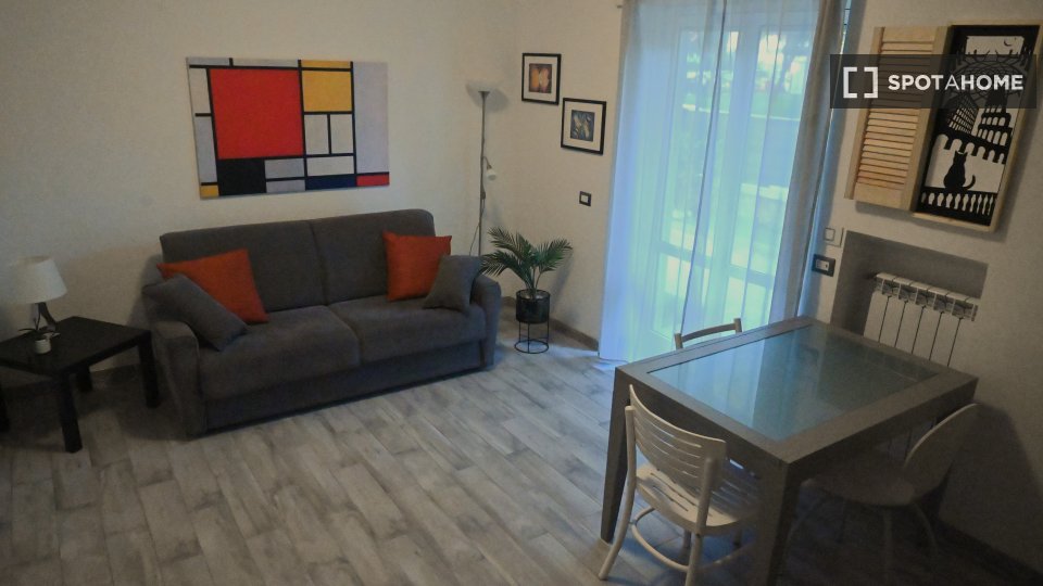 Appartamento con una camera da letto in affitto a La Pisana, Roma - a Roma