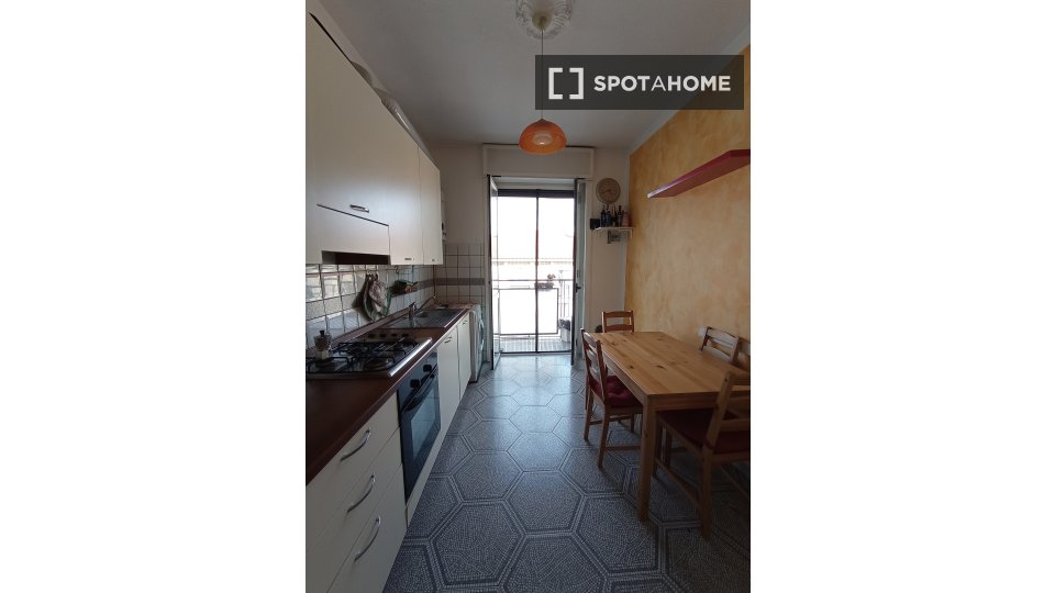 Double room Milan, 2 beds, 70m² — photo 3