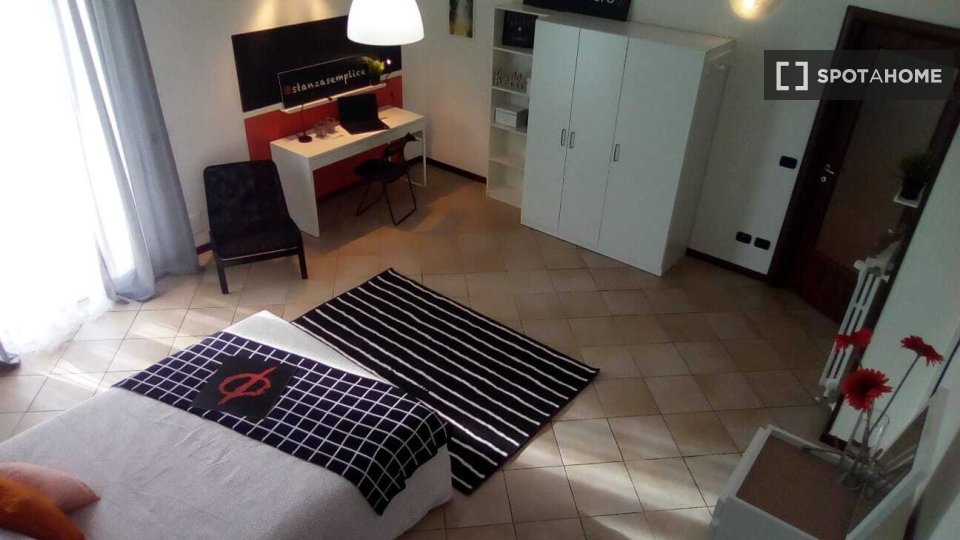 Double room Brescia, 3 beds — photo 3