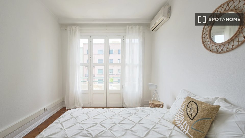 Double room Lisbon, 8 beds — photo 8