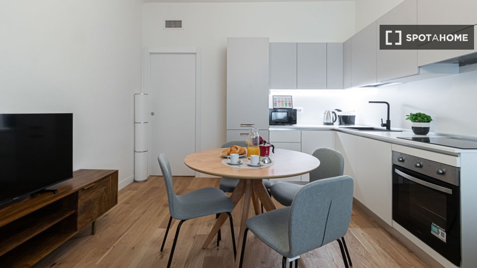 Apartment Milan, 1 bed, 52m² — photo 10