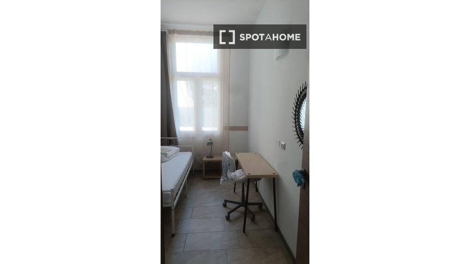 Double room Milan, 4 beds, 120m² — photo 10