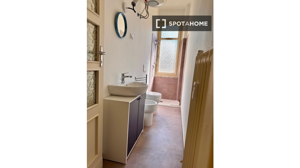 Apartment Turin, 2 beds, 60m² — photo 20
