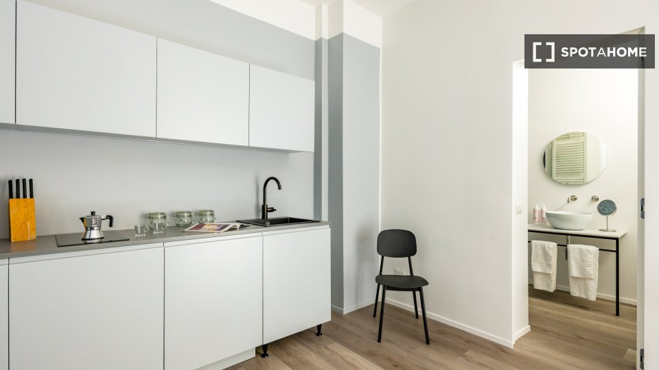 Apartment Naples, 1 bed — photo 16