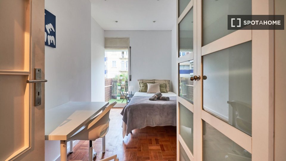 Double room Lisbon, 10 beds — photo 26