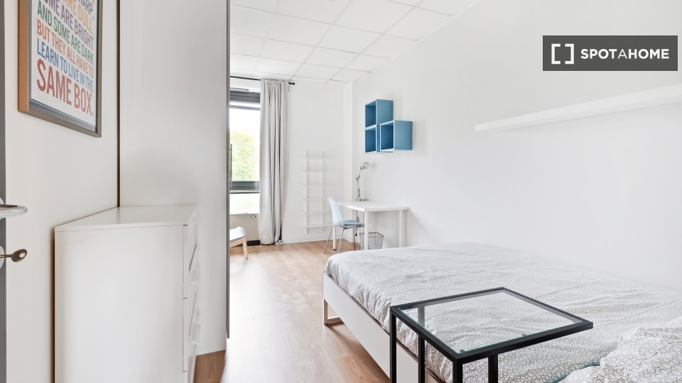 Double room Milan, 8 beds, 173m² — photo 9