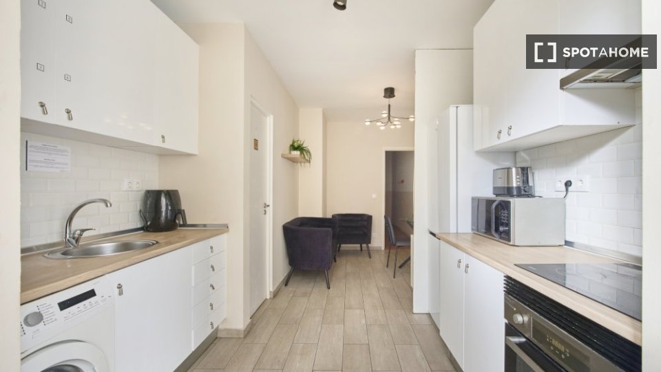 Double room Lisbon, 6 beds — photo 12
