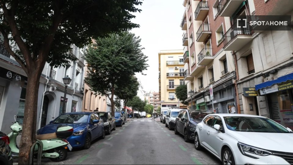 Apartment Madrid, 2 beds — photo 14