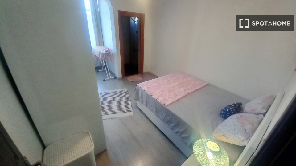 Double room Istanbul, 4 beds — photo 11