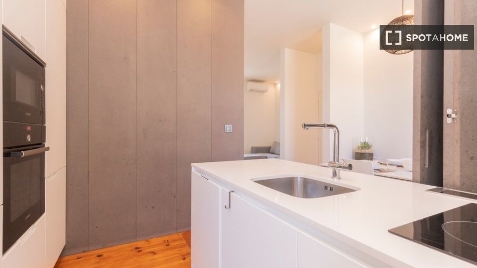 Apartment Lisbon, 4 beds — photo 8