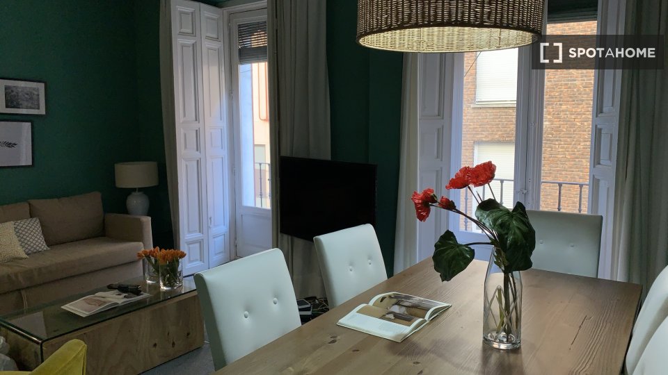 Double room Madrid, 2 beds — photo 2