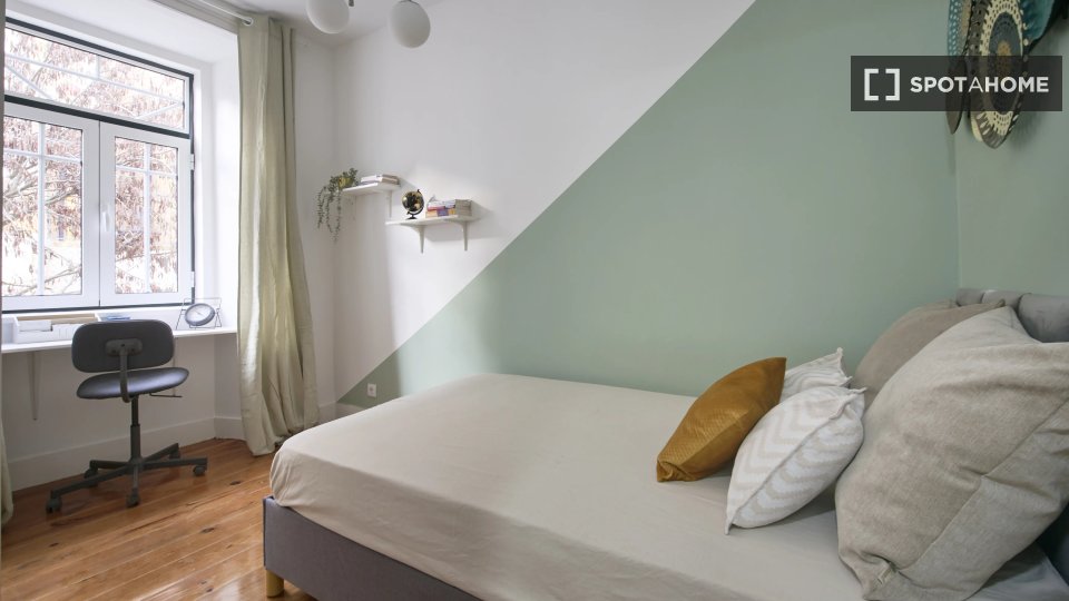 Double room Lisbon, 8 beds — photo 10