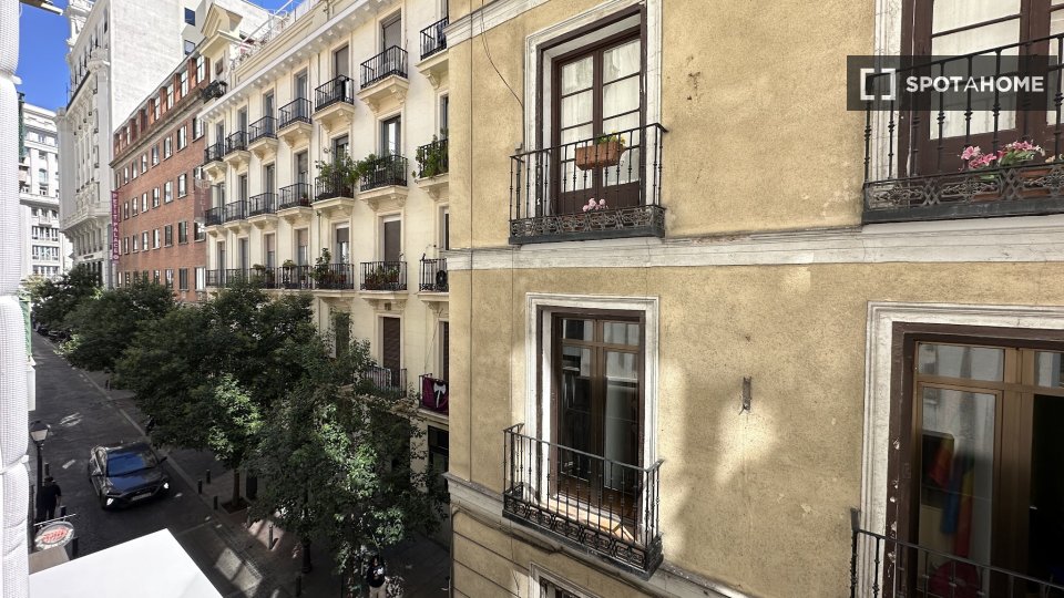 Apartment Madrid, 2 beds, 80m² — photo 7