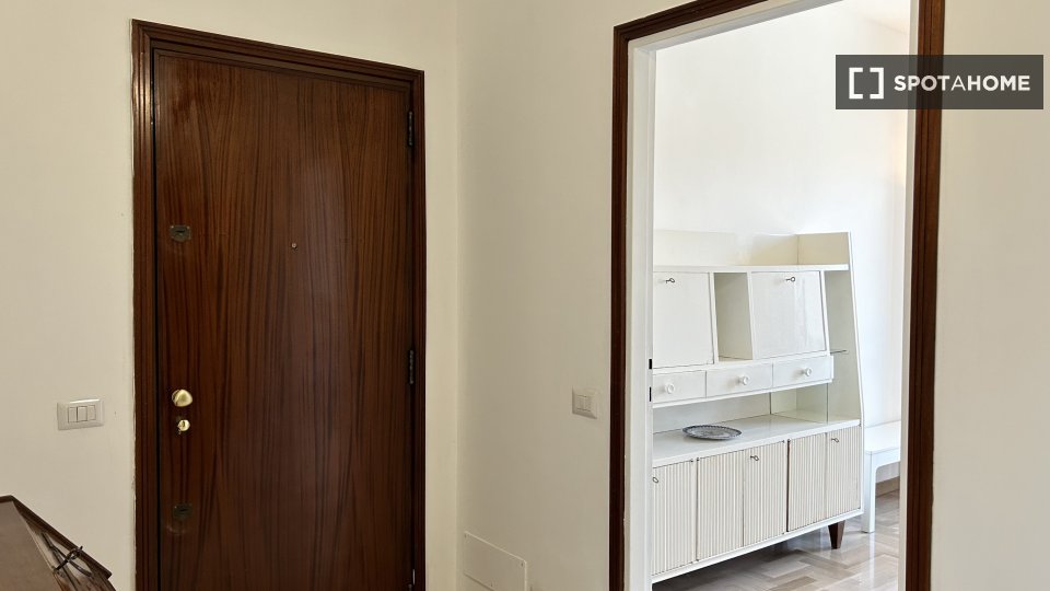 Apartment Milan, 2 beds, 108m² — photo 3