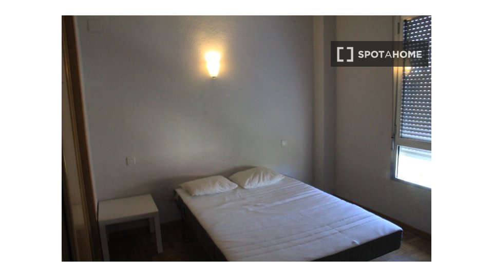 Apartment Madrid, 4 beds, 100m² — photo 11