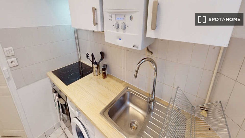 Double room Paris, 4 beds, 60m² — photo 10