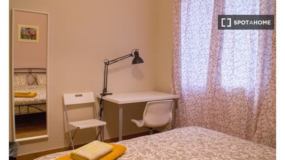 Double room Athens, 2 beds — photo 9
