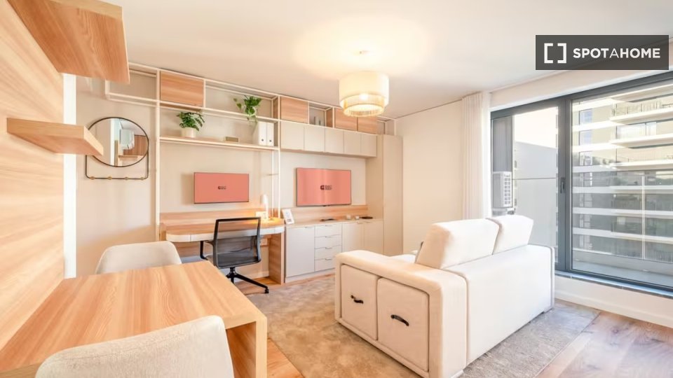Apartment Lisbon, 1 bed — photo 1