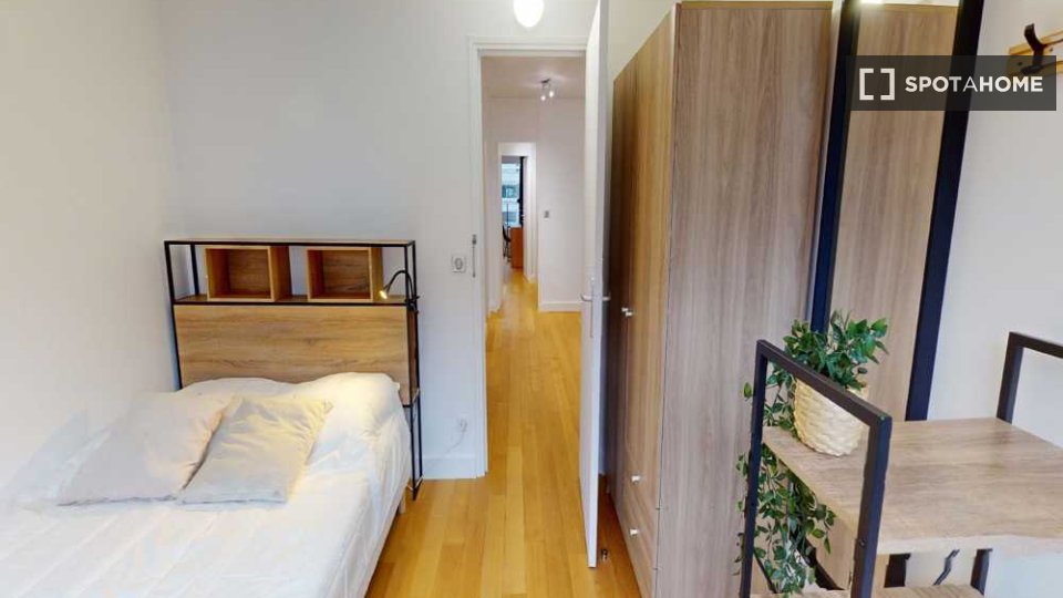 Double room Paris, 5 beds, 90m² — photo 9