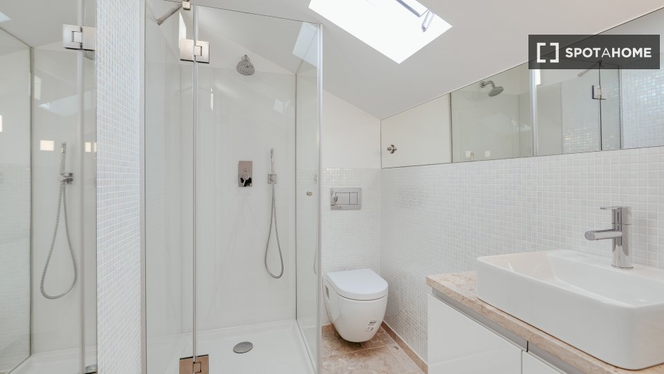 Apartment mono Lisbon, 40m² — photo 16