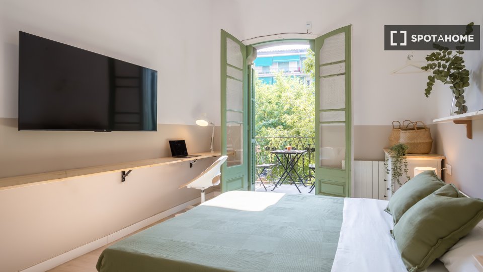 Double room Barcelona, 4 beds, 90m² — photo 6
