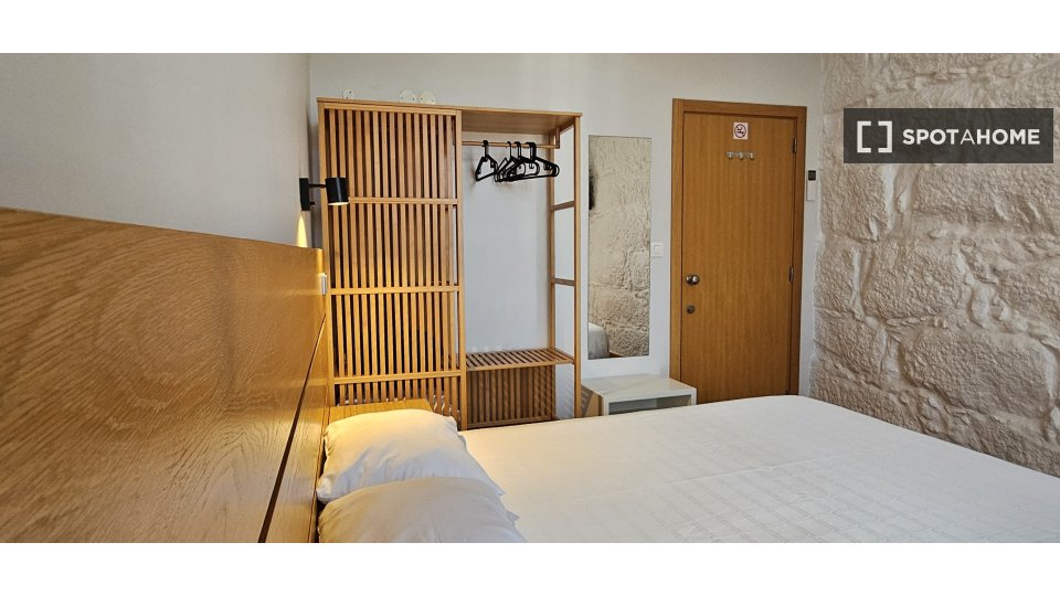 Double room Porto, 7 beds, 250m² — photo 40