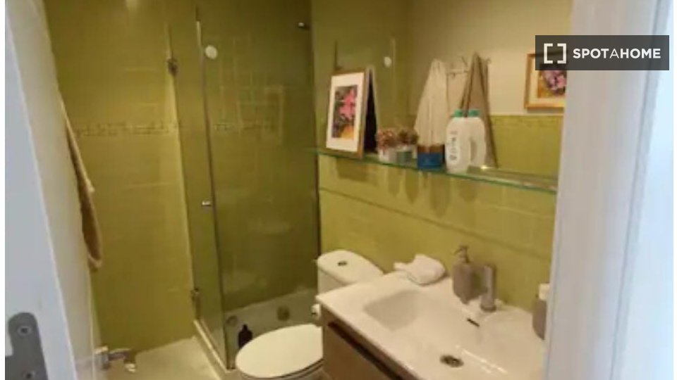 Double room Madrid, 2 beds, 80m² — photo 7