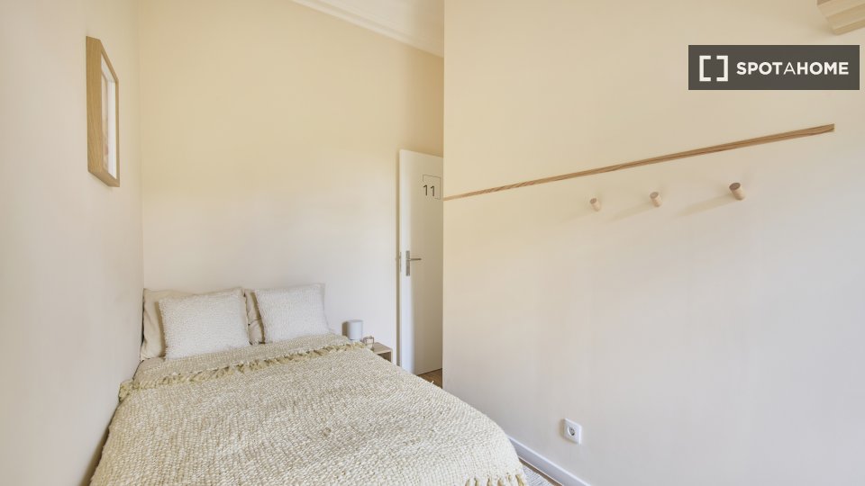 Double room Lisbon, 12 beds — photo 12