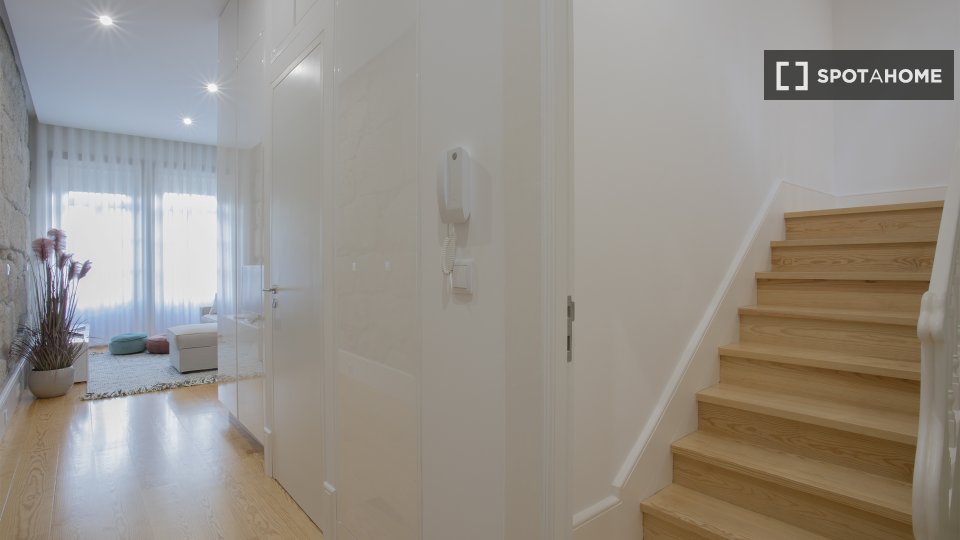 Apartment Porto, 2 beds, 110m² — photo 8